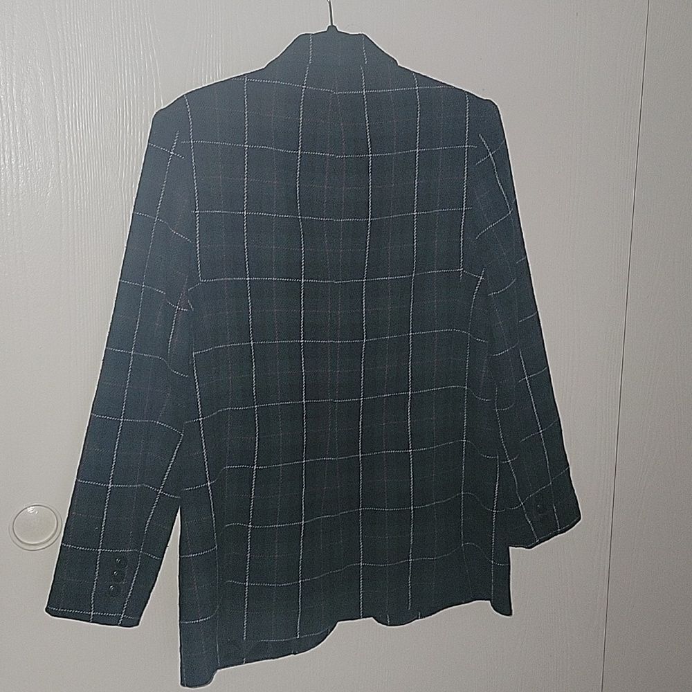 Beautiful blazer with red, green, yellow and navy - Picture 3 of 4